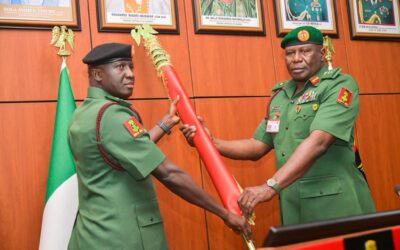 Lt Gen Oluyede Hands Over to Maj Gen Waidi Shaibu as 25th Chief of Army Staff